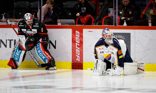 Örebros målvakt Jhonas Enroth och Djurgårdens Alexander