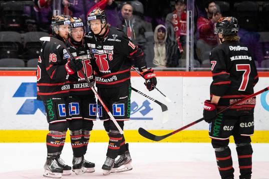 Örebros Robin Kovacs, Linus Öberg och Rodrigo Abols jublar