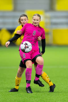 Elfsborgs Ida Backlund och Göteborgs DFF's Linn Joelsson