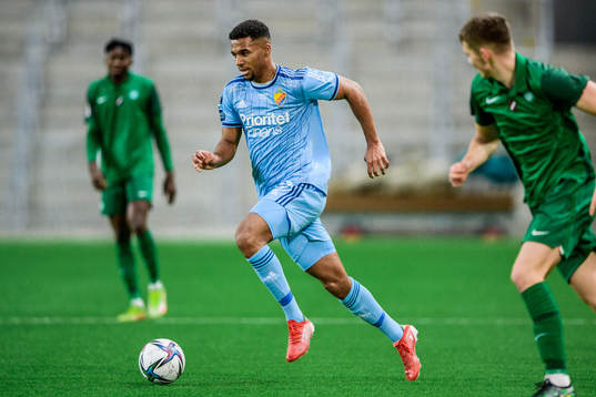 Djurgårdens Isak Hien