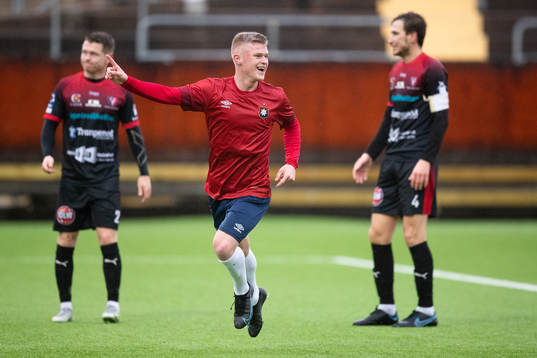 Örgrytes Olle Johansson jublar
