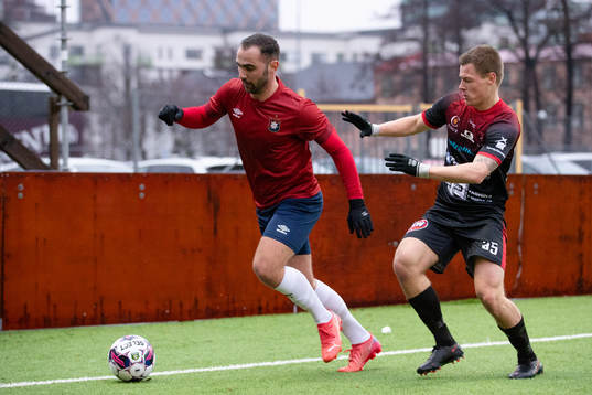 Örgrytes Robert Lipovac och Trollhättans Alexander Leksell