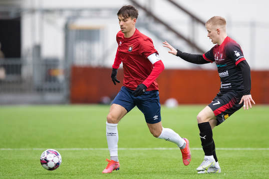 Örgrytes Daniel Paulson och Trollhättans Kevin Liimatainen