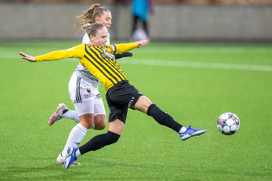 Häckens Filippa Curmark och Lidköpings Venla Lindfors