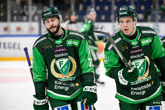 Färjestads Jesse Virtanen och Färjestads Oscar Lawner