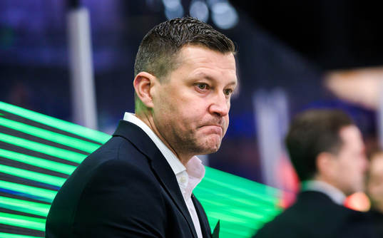 Färjestads assisterande tränare Pelle Prestberg deppar