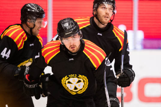 Brynäs Marcus Björk jublar