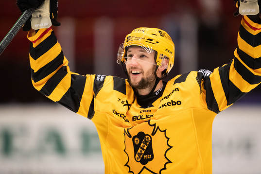 Skellefteås Melker Karlsson jublar