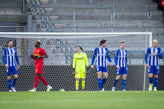 IFK Göteborgs målvakt Adam Ingi Benediktsson deppar