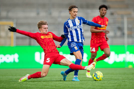 Nordsjällands Martin Frese och IFK Göteborgs Noah
