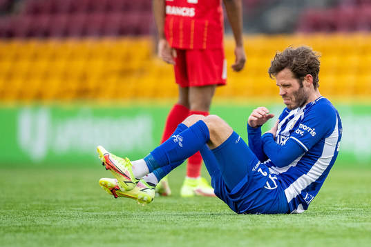 IFK Göteborgs Emil Salomonsson har ont