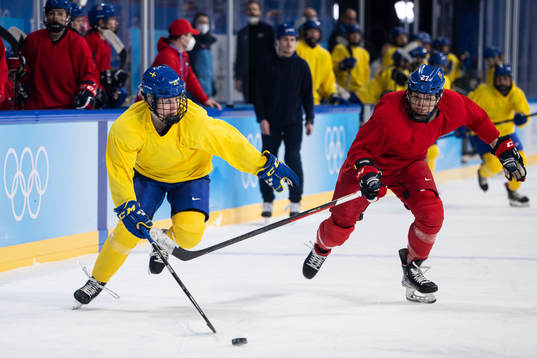 Lina Ljungblom of Sweden and Tereza Radova of Czech Republic