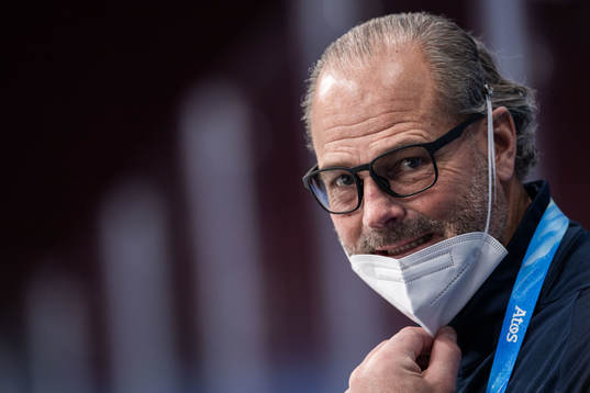 Assistant coach Andreas Spångberg of Sweden