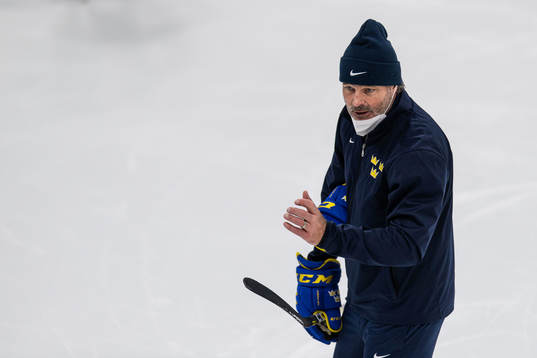 Assistant coach Andreas Spångberg of Sweden women's ice