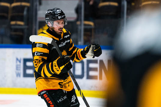 Skellefteås Jayce Hawryluk jublar