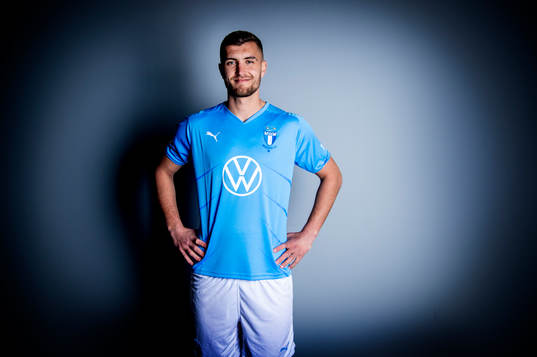 Malmö FF presenterar Matej Chalus som ny spelare 2