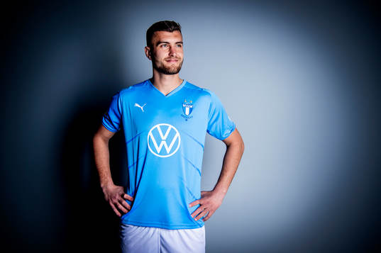 Malmö FF presenterar Matej Chalus som ny spelare 2