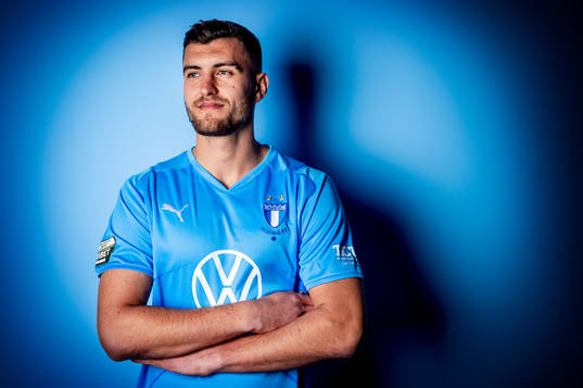 Malmö FF presenterar Matej Chalus som ny spelare 2