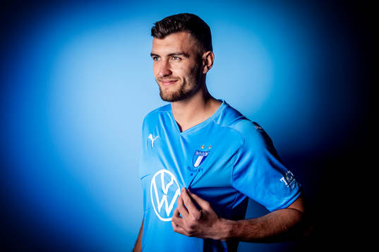 Malmö FF presenterar Matej Chalus som ny spelare 2