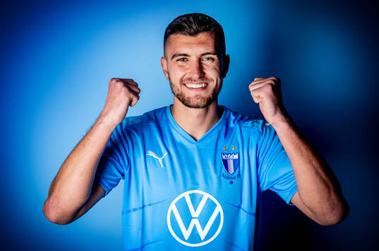 Malmö FF presenterar Matej Chalus som ny spelare 2
