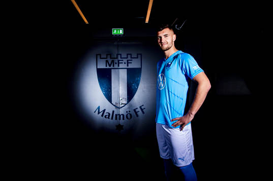 Malmö FF presenterar Matej Chalus som ny spelare 2
