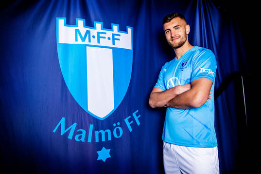 Malmö FF presenterar Matej Chalus som ny spelare 2