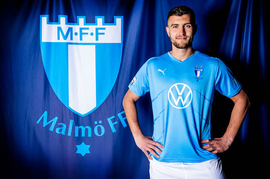 Malmö FF presenterar Matej Chalus som ny spelare 2