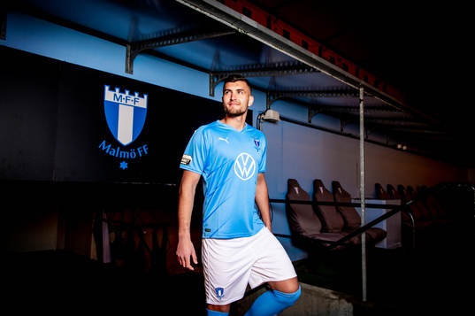 Malmö FF presenterar Matej Chalus som ny spelare 2