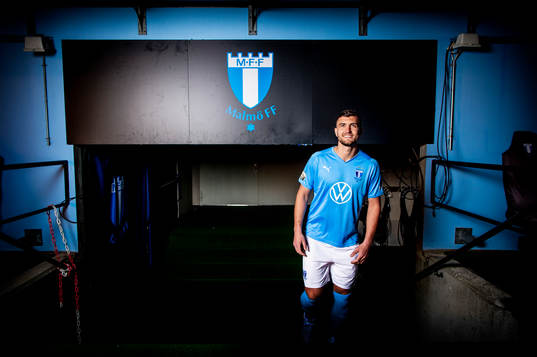 Malmö FF presenterar Matej Chalus som ny spelare 2