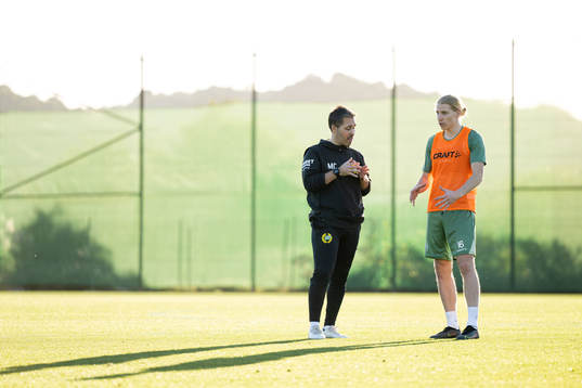 Hammarbys tränare Martí Cifuentes och Gustav Ludwigson