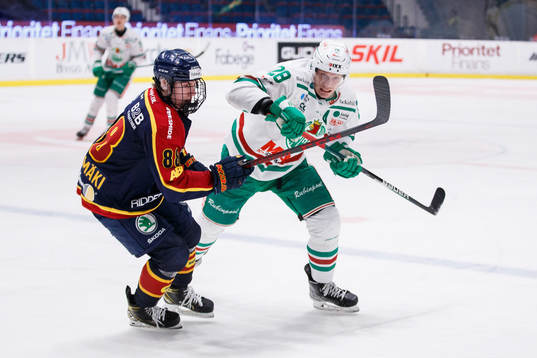 Djurgårdens Jonathan Lekkerimäki och Rögles Anton