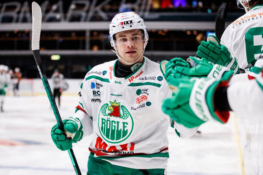 Rögles Leon Bristedt jublar