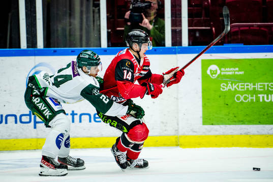 Färjestads Sigge Grunditz mot Malmö Redhawks Carl-Johan