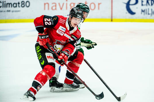 Malmö Redhawks Lars Bryggman mot Färjestads Jesse Virtanen