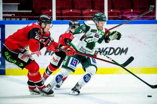 Färjestads Patrik Lundh mot Malmö Redhawks Lars Bryggman