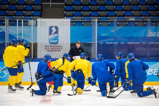 head coach Johan Garpenlöv of the Swedish national men's