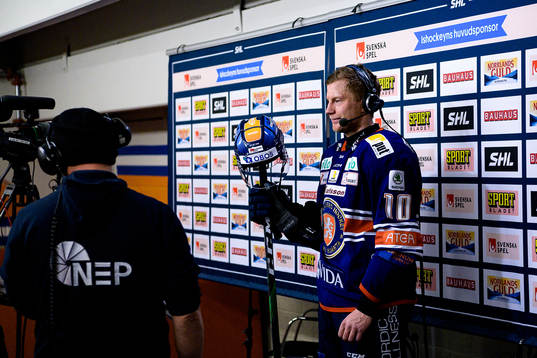 Växjös Richard Gynge blir intervjuad av Cmore