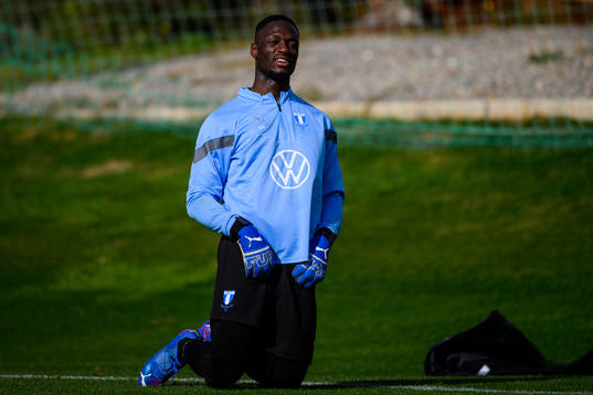 Målvakt Ismael Diawara