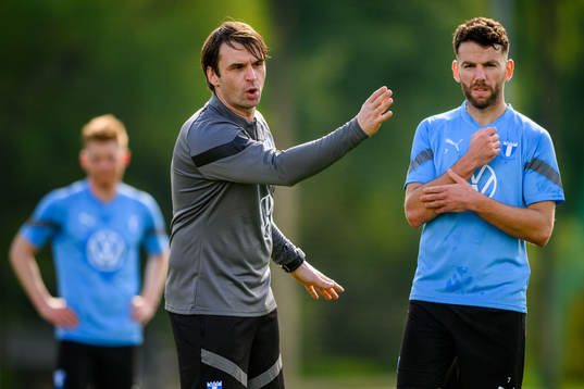 Tränare Milos Milojevic och Erdal Rakip
