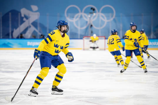 Olivia Carlsson of Sweden in the women’s ice hockey