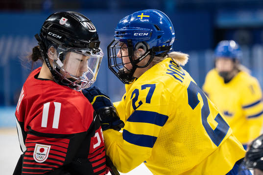 Mei Miura of Japan and Emma Nordin of Sweden in the