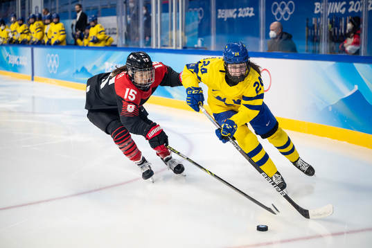Rui Ukita of Japan and Felizia Wikner-Zienkiewicz of Sweden