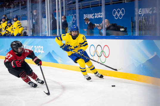 Remi Koyama of Japan and Sofie Lundin of Sweden in the