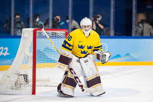 Goaltender Emma Söderberg of Sweden in the women’s ice