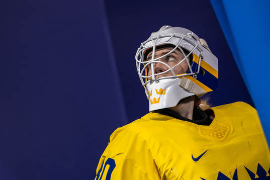 Goaltender Emma Söderberg of Sweden in the women’s ice