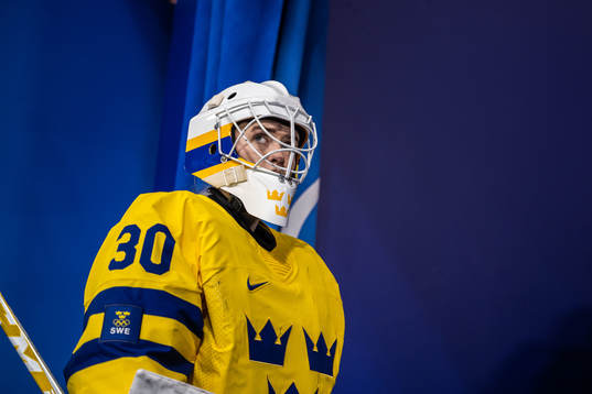 Goaltender Emma Söderberg of Sweden in the women’s ice