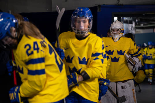 Goaltender Emma Söderberg of Sweden in the women’s ice
