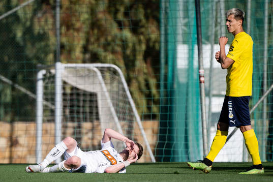 Erik Friberg of Häcken in pain
