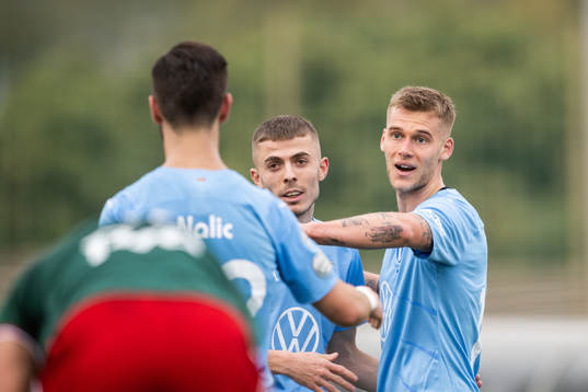 Patriot Sejdiu and Felix Beijmo celebrates