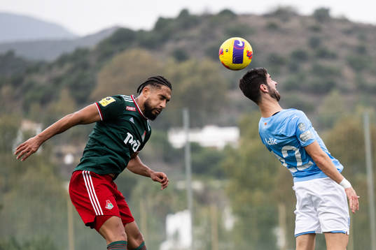 Adi Nalic of Malmö FF and Pablo Nascimento Castro of